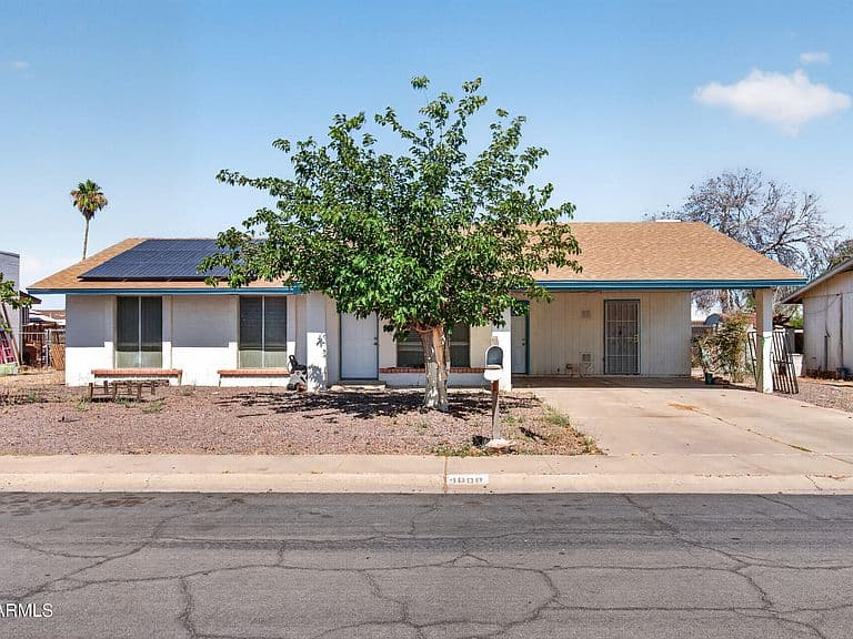 1008 N MENZE Street photo 4