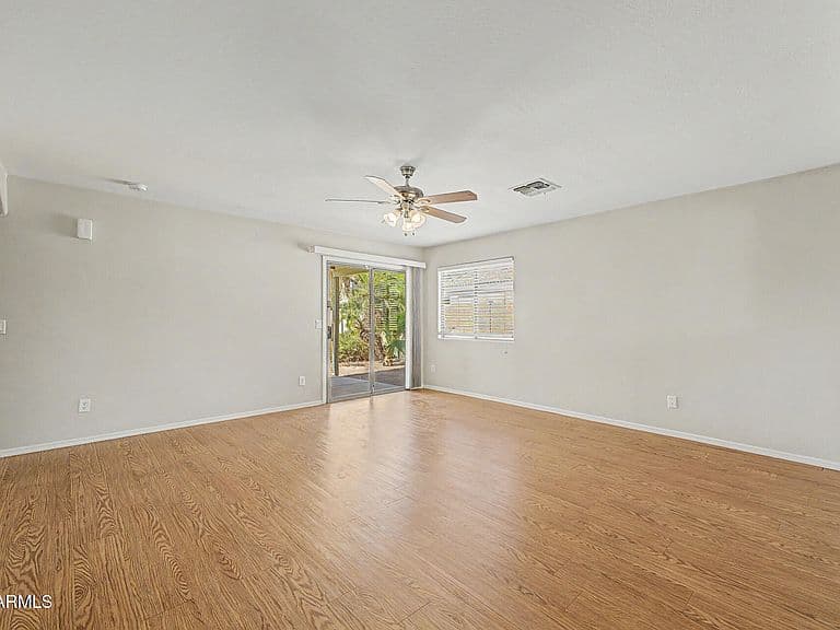 8432 W WHYMAN Avenue photo 4