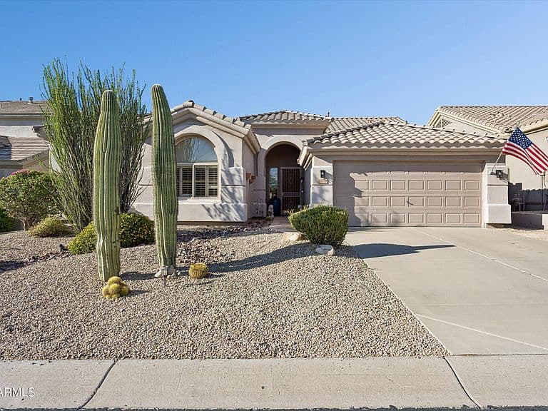 10550 E SHEENA Drive photo 3