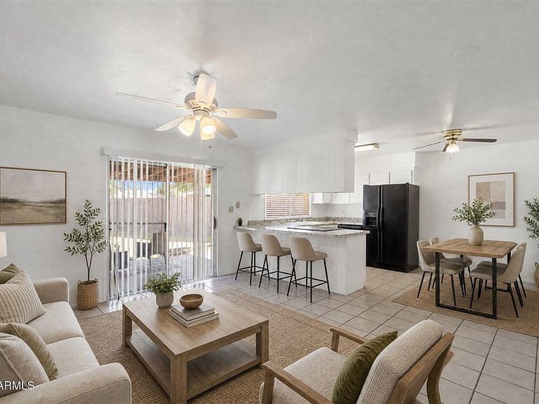 2104 E CORNELL Drive photo 5