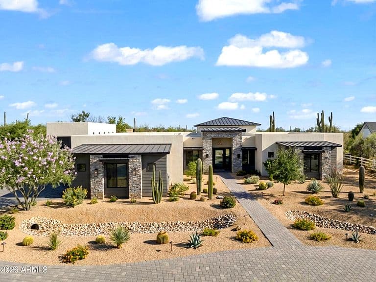 6615 E DOVE VALLEY Road photo 2