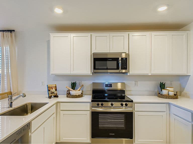 36066 W Mediterranean Way photo 3