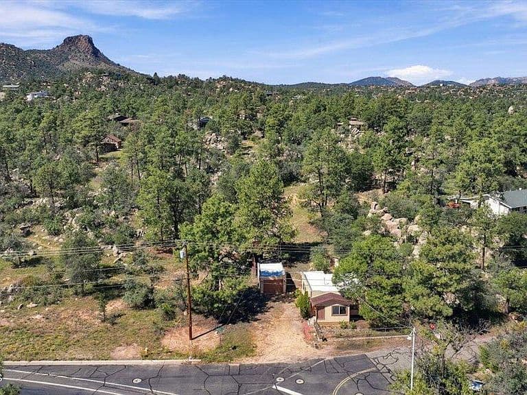 1544 W Thumb Butte Rd photo 1