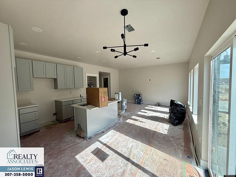 4241 S Coffman Ave photo 5