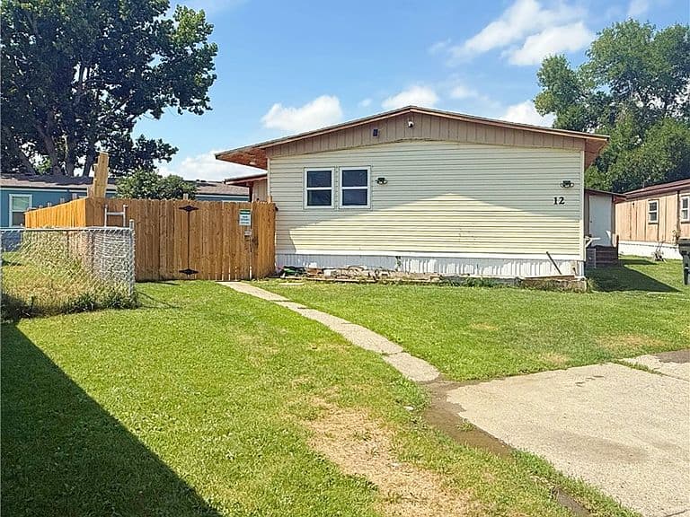 12 Golden Butte Dr photo 1
