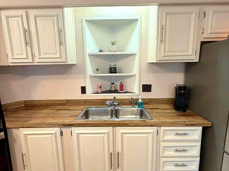 13400 E 50th Dr photo 5