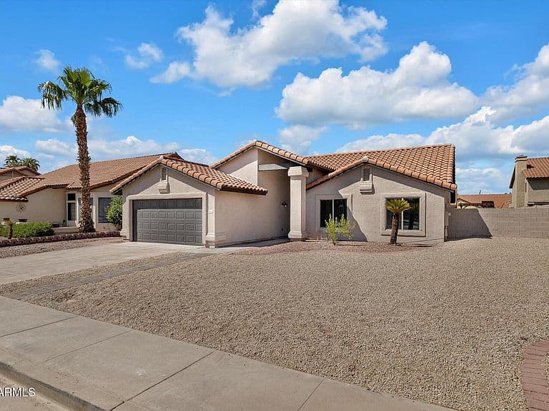 5850 E FAIRFIELD Street photo 2