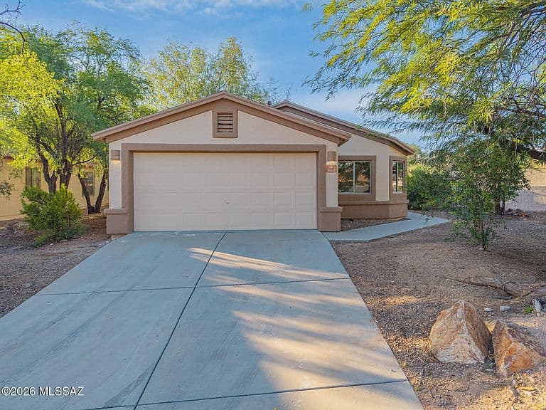 3560 W Fenton Way photo 1