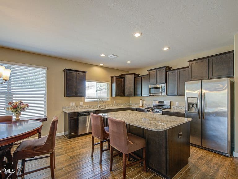 33088 N JAMIE Lane photo 2