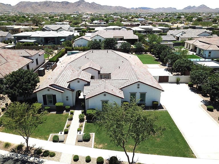 19877 E NATALIE Way photo 2