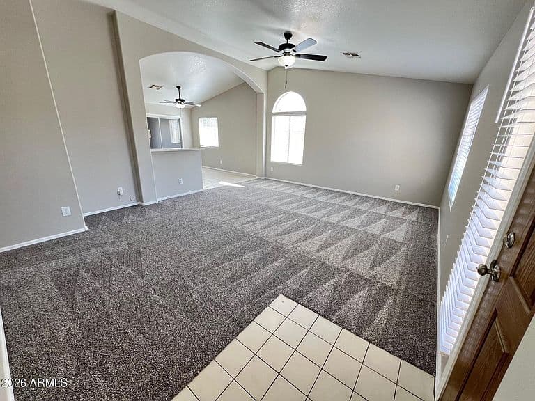 11231 W GOLDEN Lane photo 4