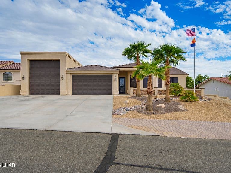 3280 Sheik Dr photo 5