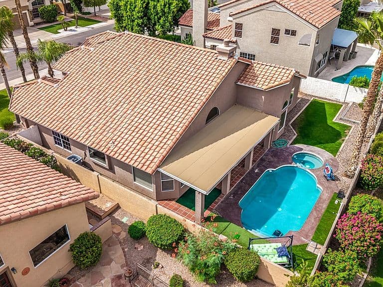1218 E AZURE SEA Lane photo 5