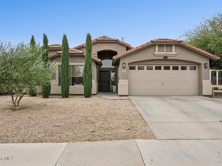 43520 W SUNLAND Drive photo 2