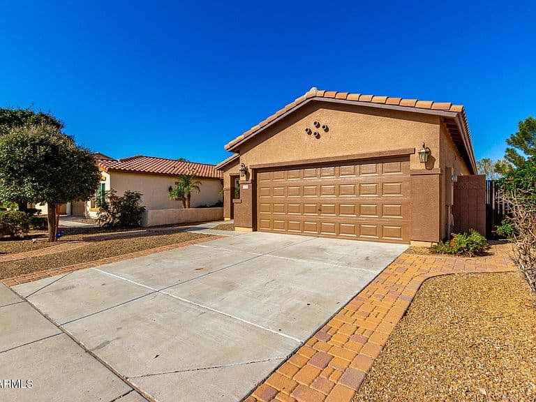 41490 N Cherry St photo 3