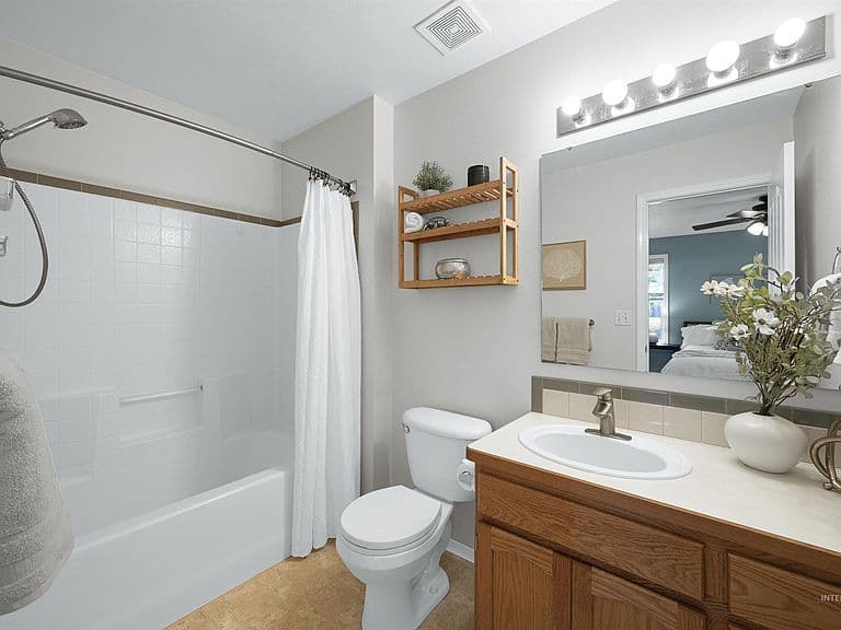 5522 S Santa Cruz Way photo 5