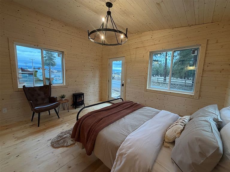 54 Sunset Dr photo 3