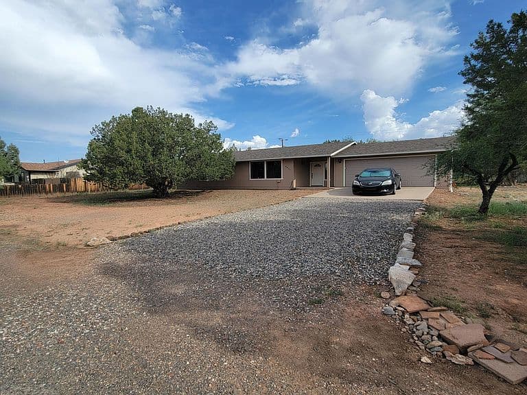 4835 E GERONIMO Road photo 1