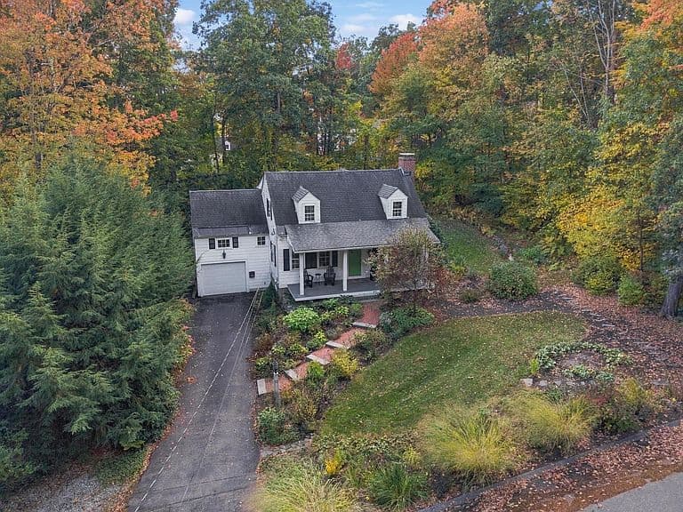 11 Thayer Pond Road photo 4