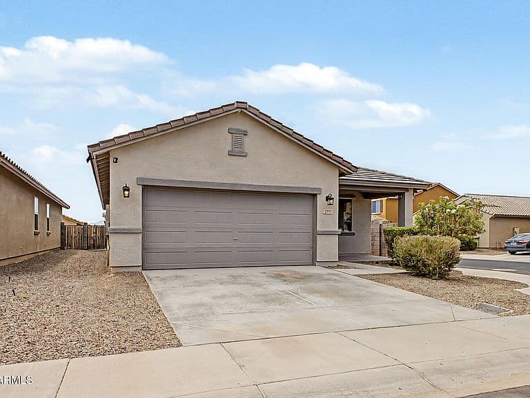 7355 W HUGHES Drive photo 3