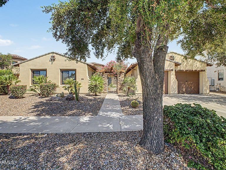 816 W Sycamore Court photo 1