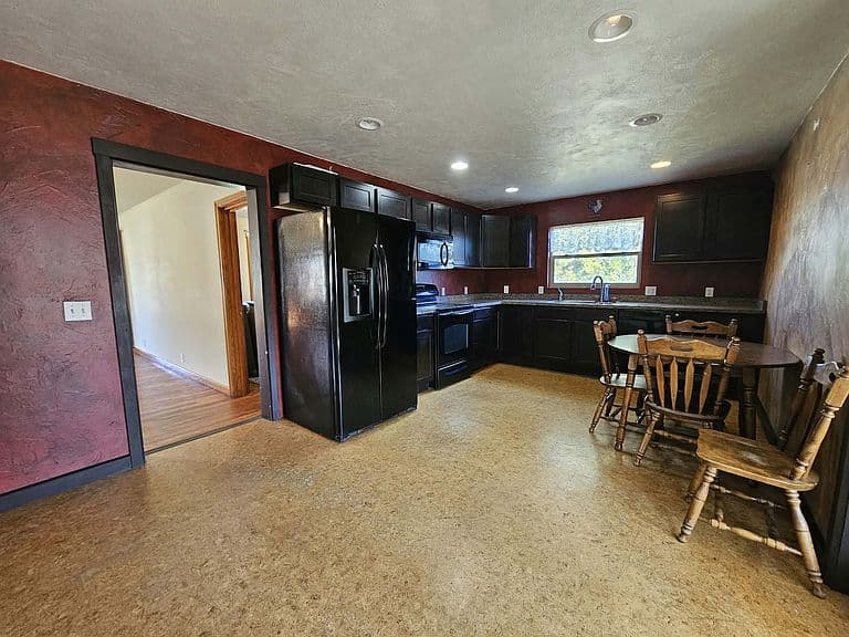 109 W Southwic Ave photo 3