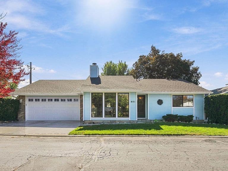 801 W Ivywild Ln photo 3