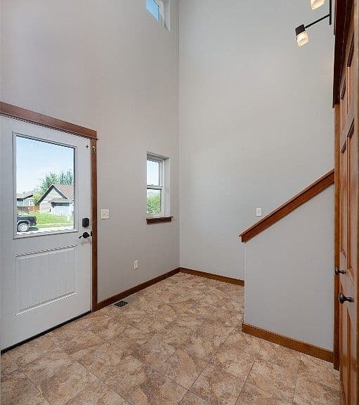 54 Falconers Way photo 3