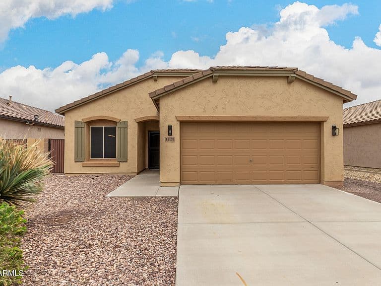 11137 E SUTTER Avenue photo 1