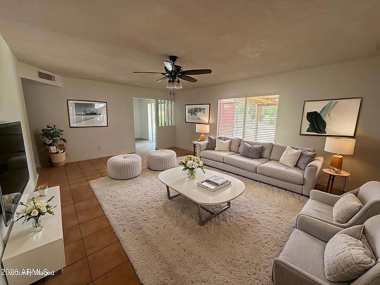 4926 W JOYCE Circle photo 2