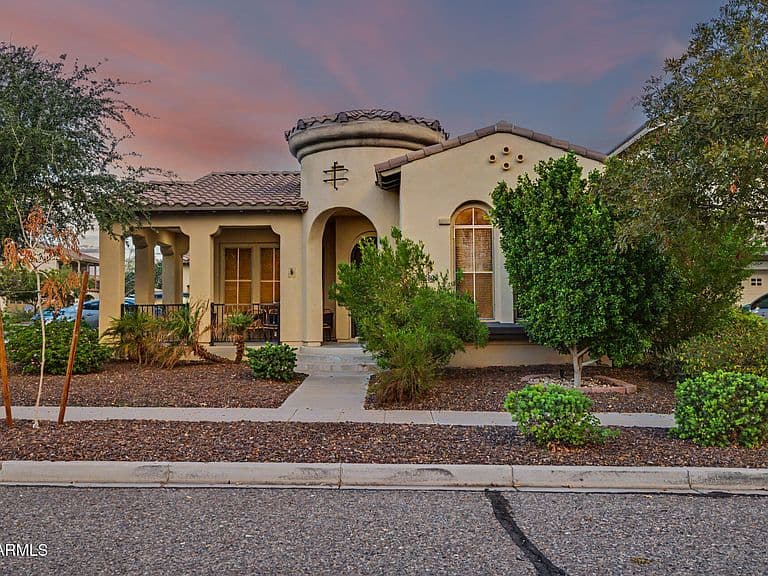 15480 W CORRINE Drive photo 1