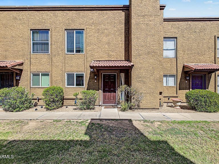 16225 N 30TH Street #3 photo 2