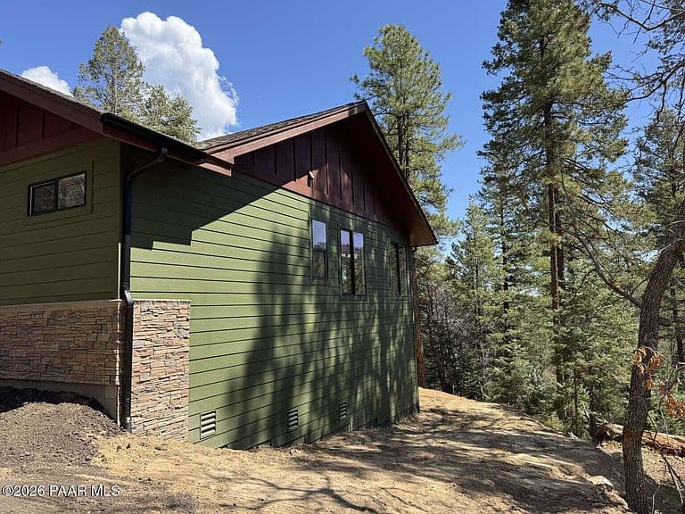 3022 E Timber Lane photo 3