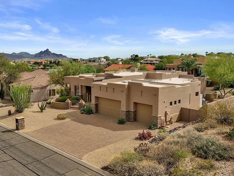15625 E GREYSTONE Drive photo 1