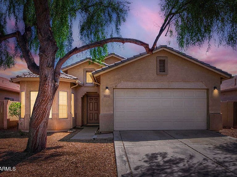 8511 W PAPAGO Street photo 2