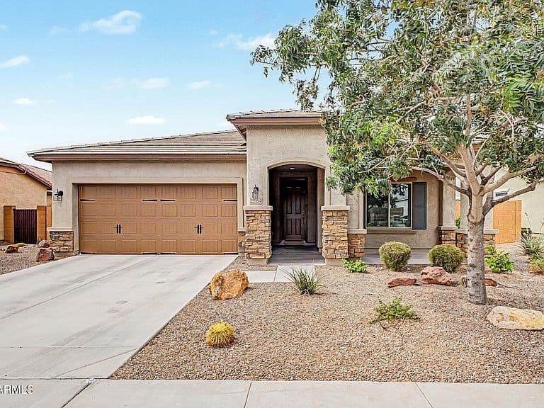 25964 W ESCUDA Drive photo 2
