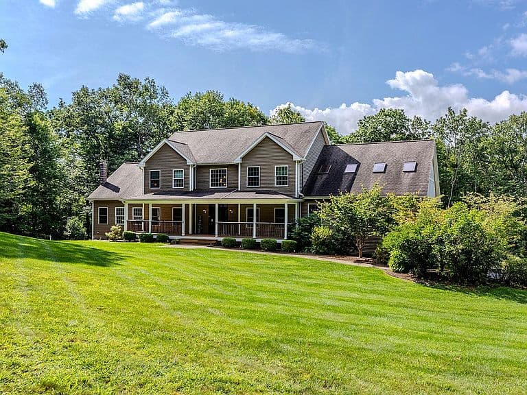134 Grapevine Lane photo 2