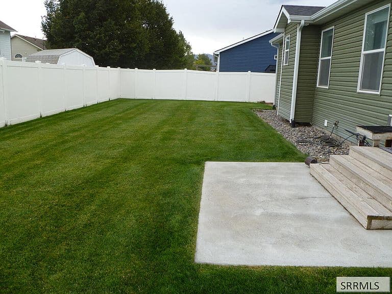 5054 Jake Ave photo 2