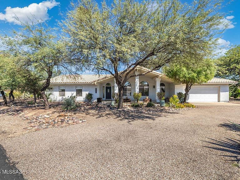 6900 W Hermitage Pl photo 1
