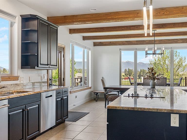 310 Jossie Ln photo 3