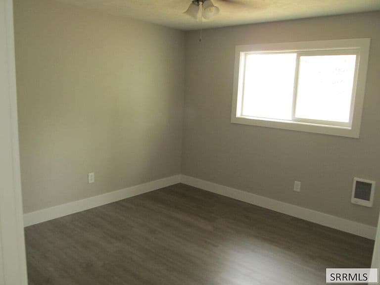 720 N Crimson Dr photo 5