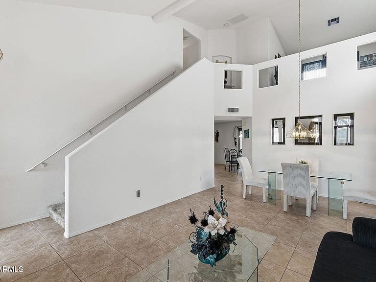 15906 W Cottonwood St photo 3