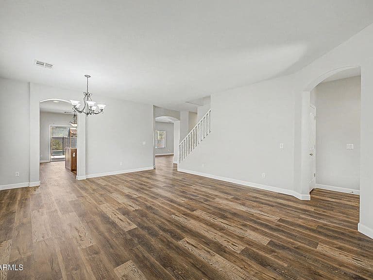 36522 W VELAZQUEZ Drive photo 5