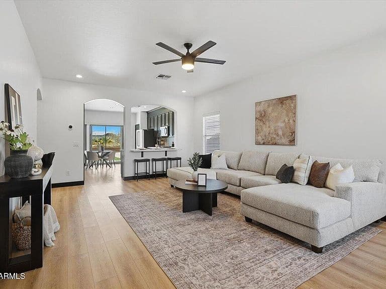 34410 N MIRANDESA Drive photo 3