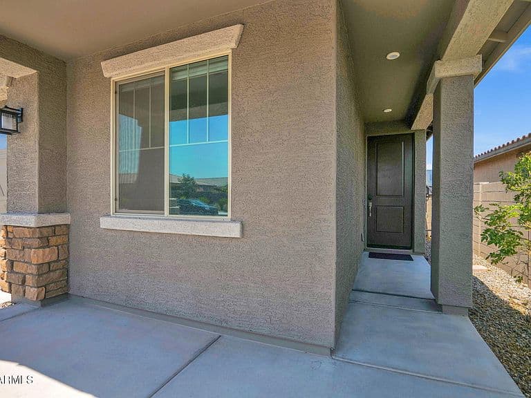 19134 W SOLANO Drive photo 4