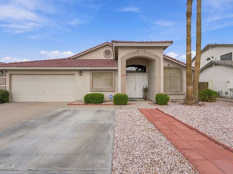 1874 E SAGEBRUSH Street photo 2