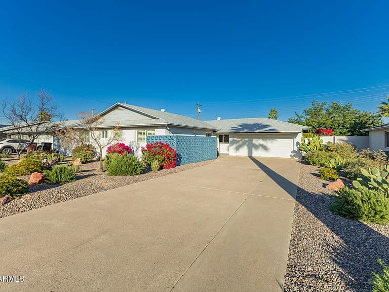 2421 N 68TH Street photo 3