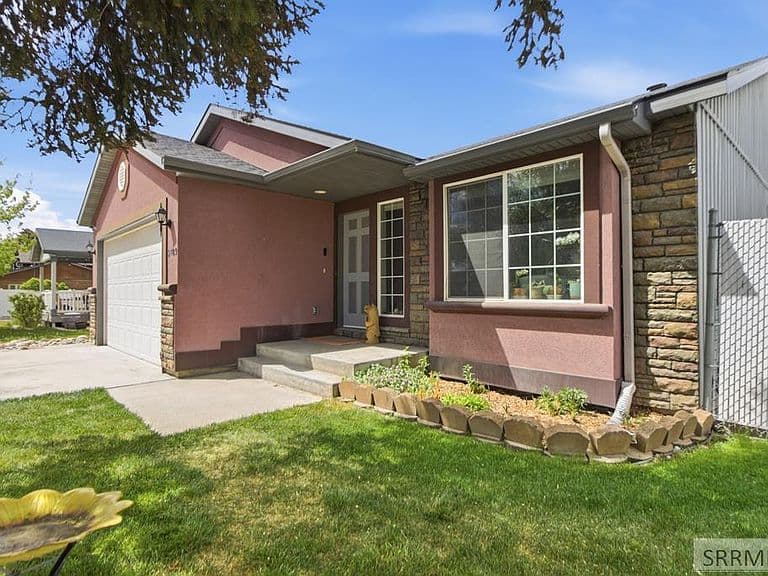 3789 Jason Ave photo 4