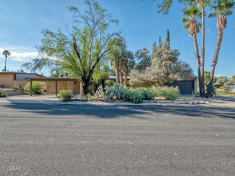 8700 E Placita Playa photo 1