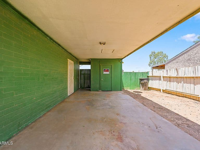 710 N SONORA Street photo 3